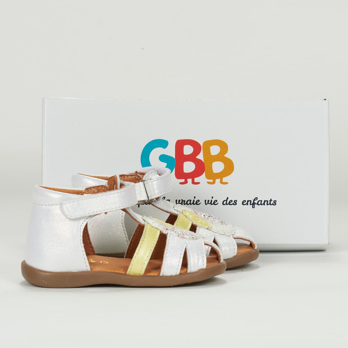 Σανδάλια χωρίς τακούνι GBB FLORE