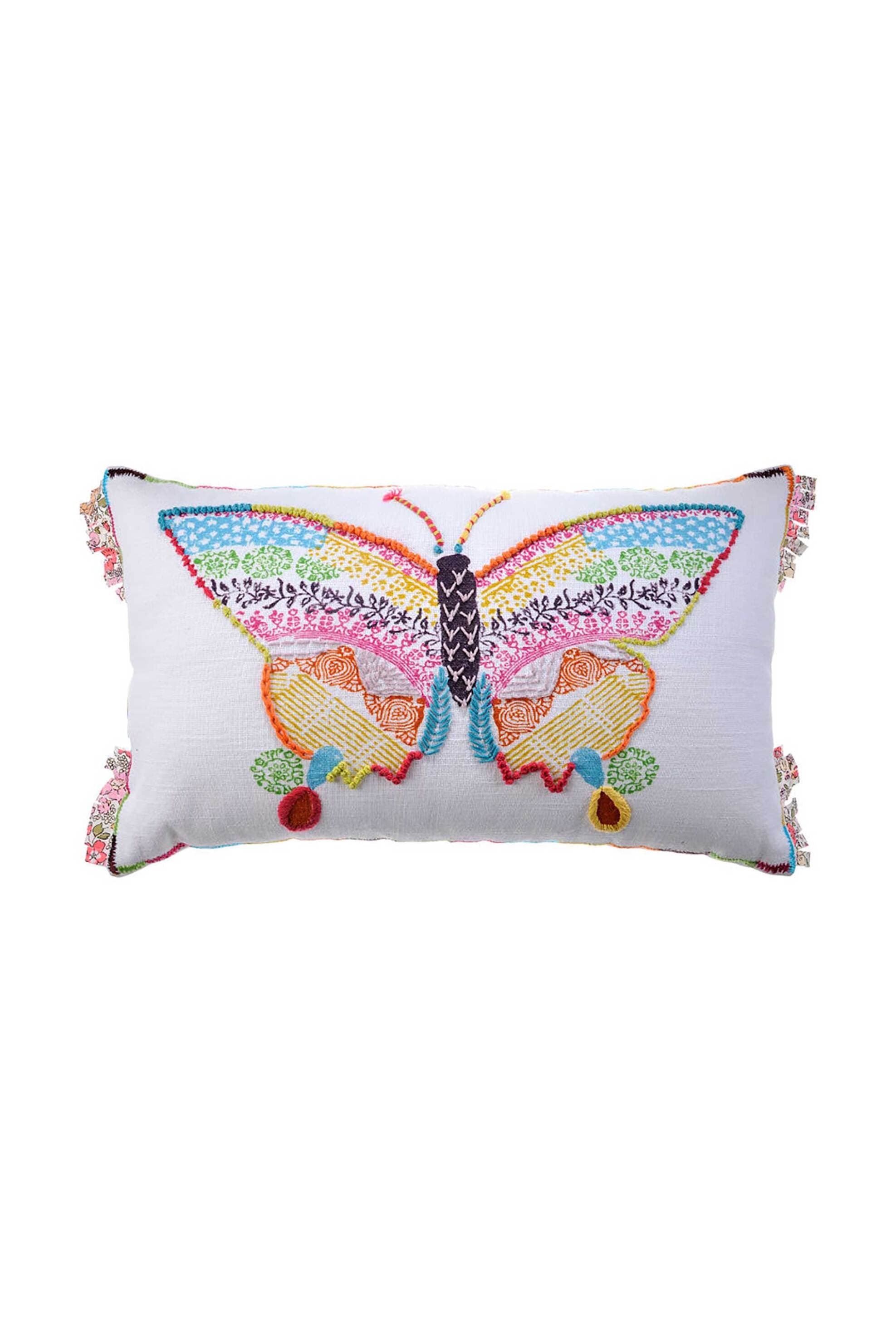 DOWN TOWN Home κάλυμμα μαξιλαριού με κέντημα και κρόσια "Butterfly " 30 x 50 cm - 71-0547