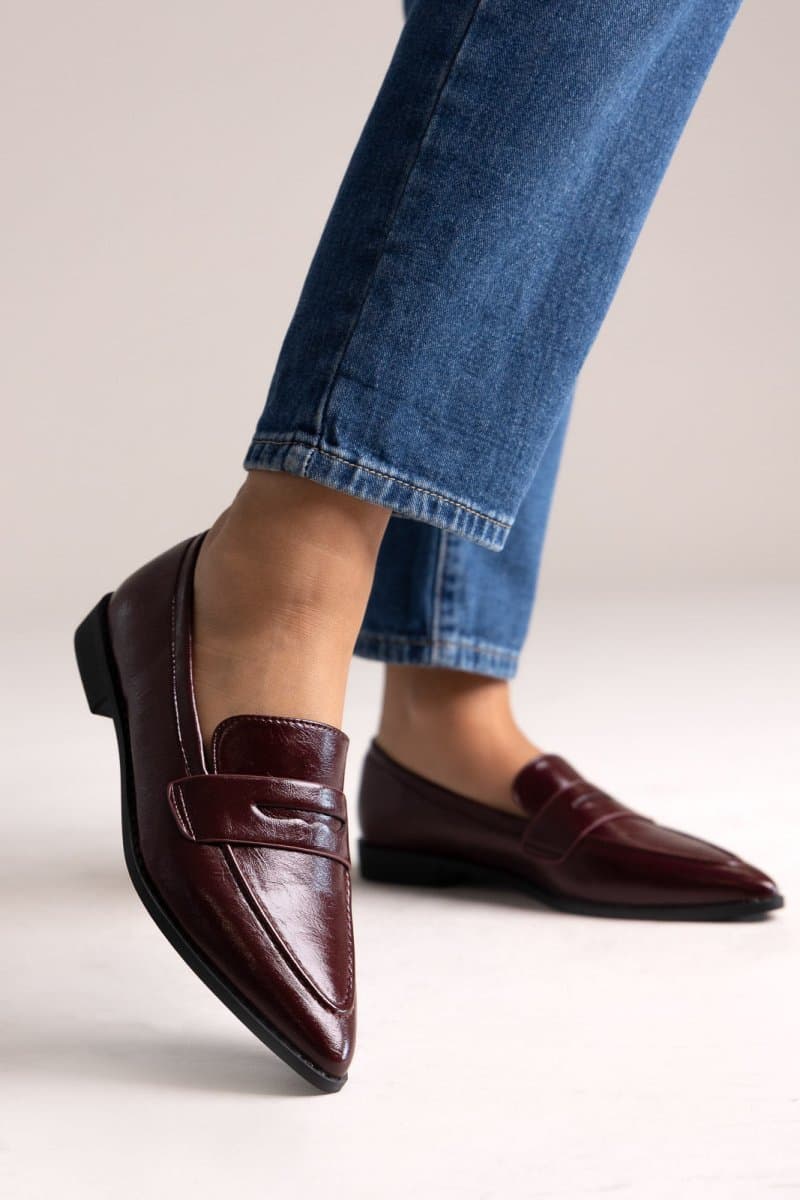 VeraBloom Μυτερά Μοκασίνια με Λουστρίνι - VB59203 - Burgundy Crinkled Patent
